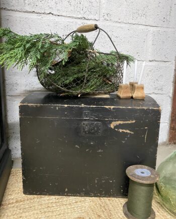 Malle en bois ancienne