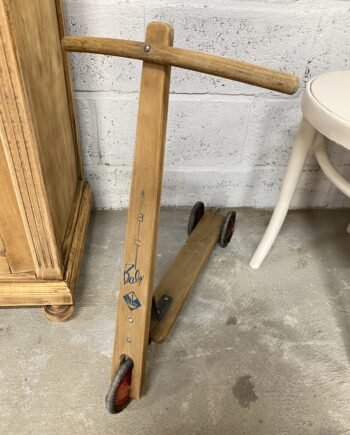 Trottinette ancienne "baby Vero"
