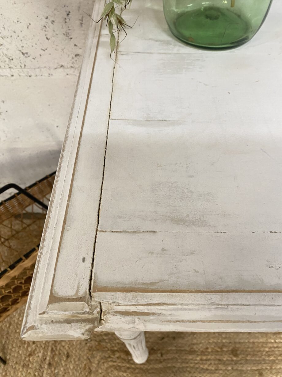 Petite table patinée