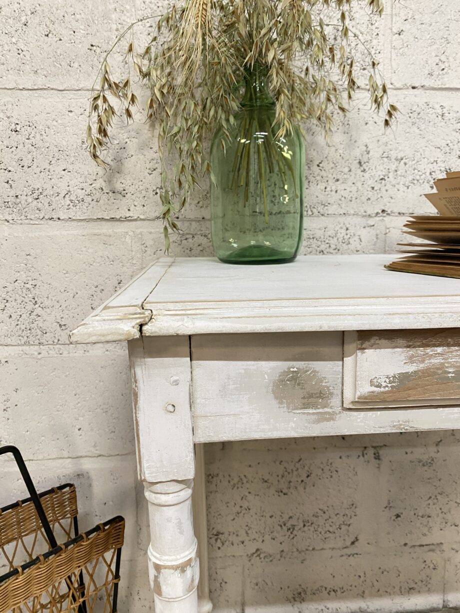 Petite table patinée