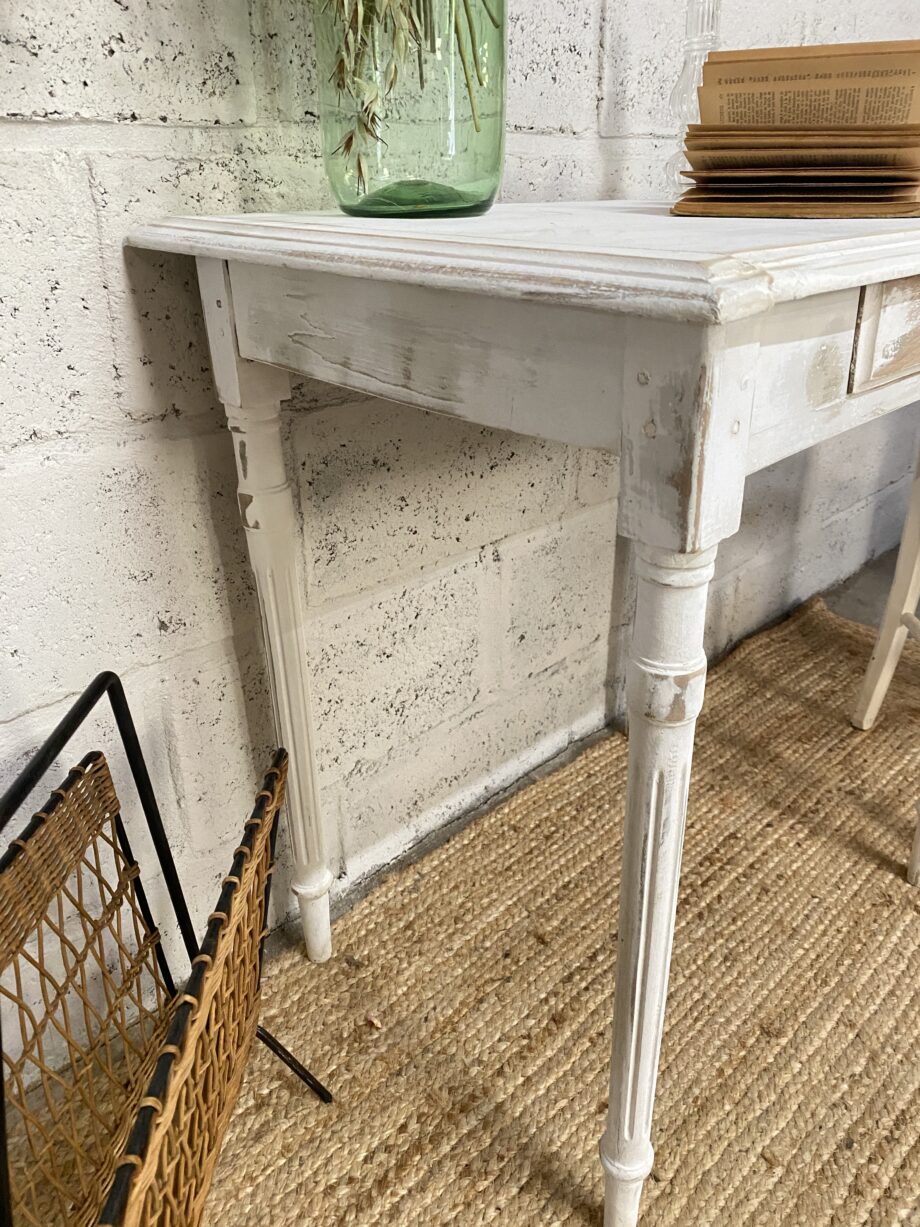 Petite table patinée