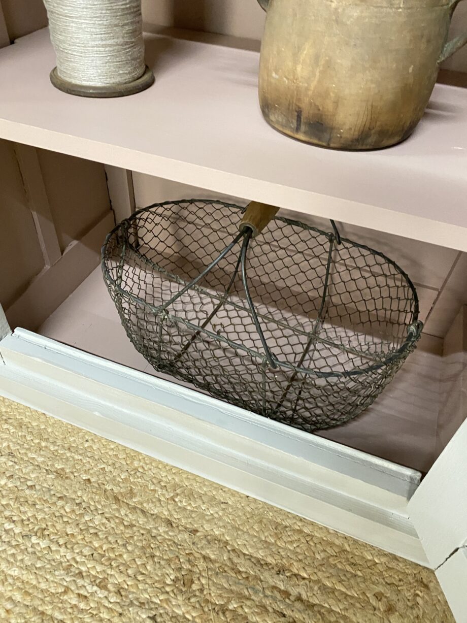 Petite armoire patinée