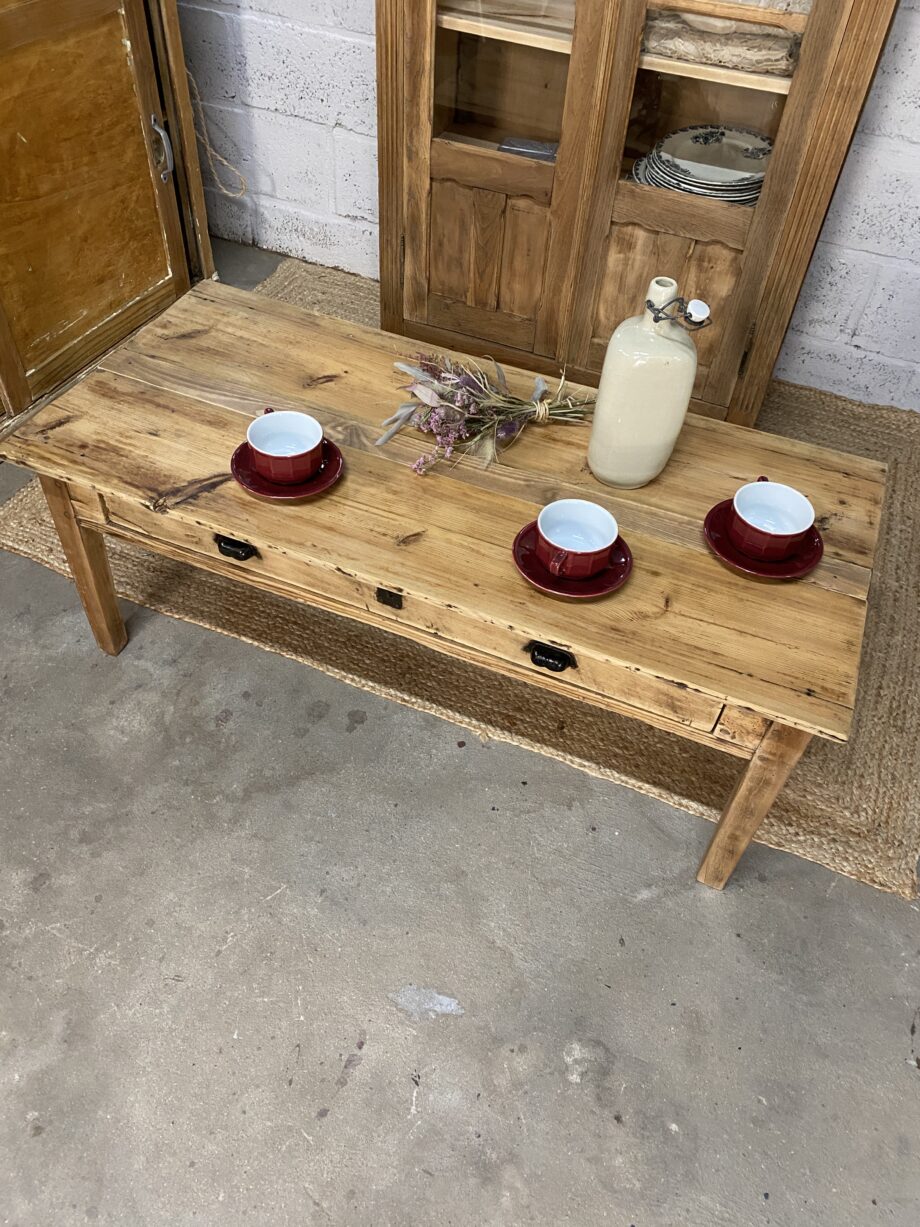 Table basse de ferme