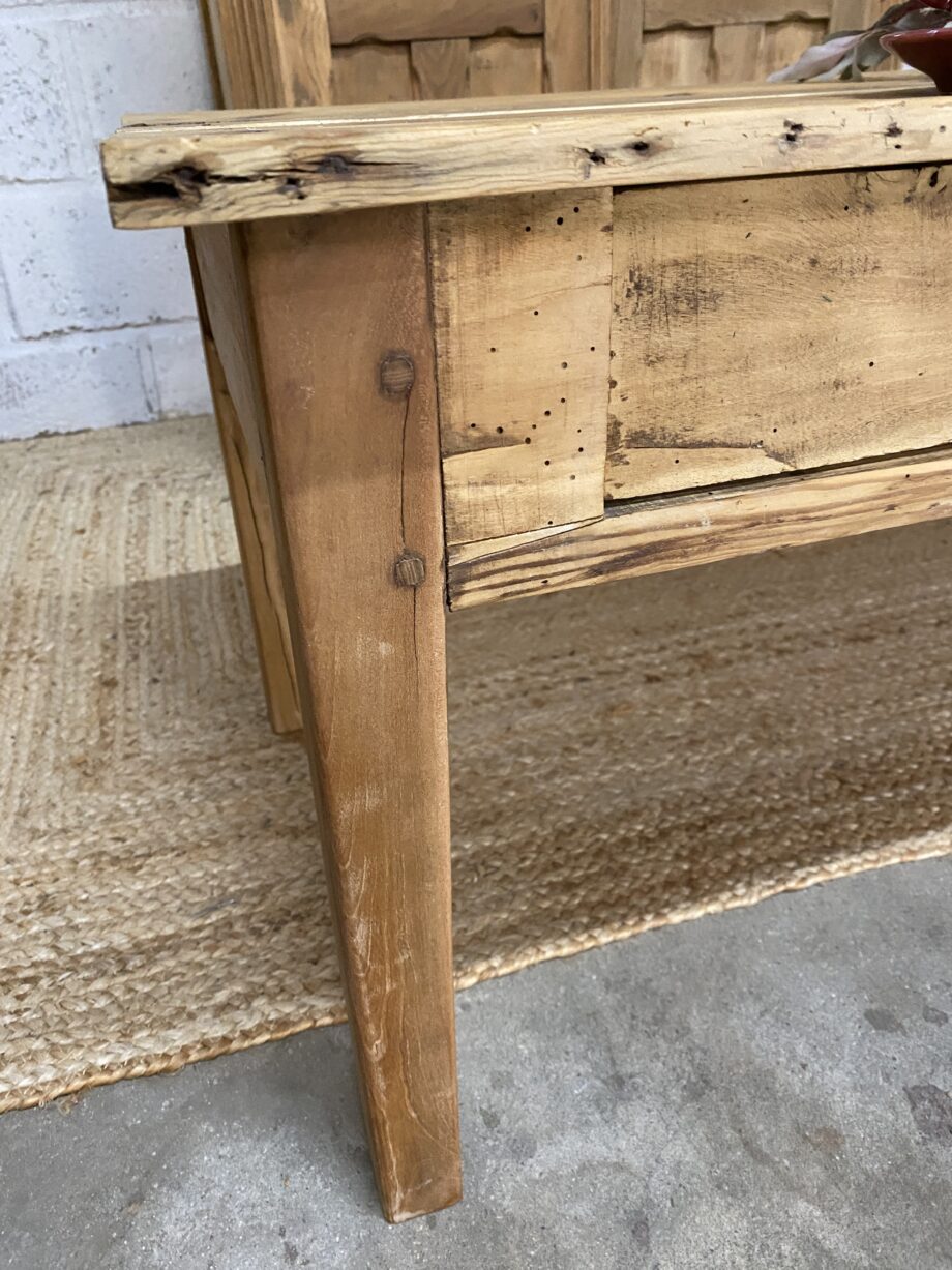 Table basse de ferme