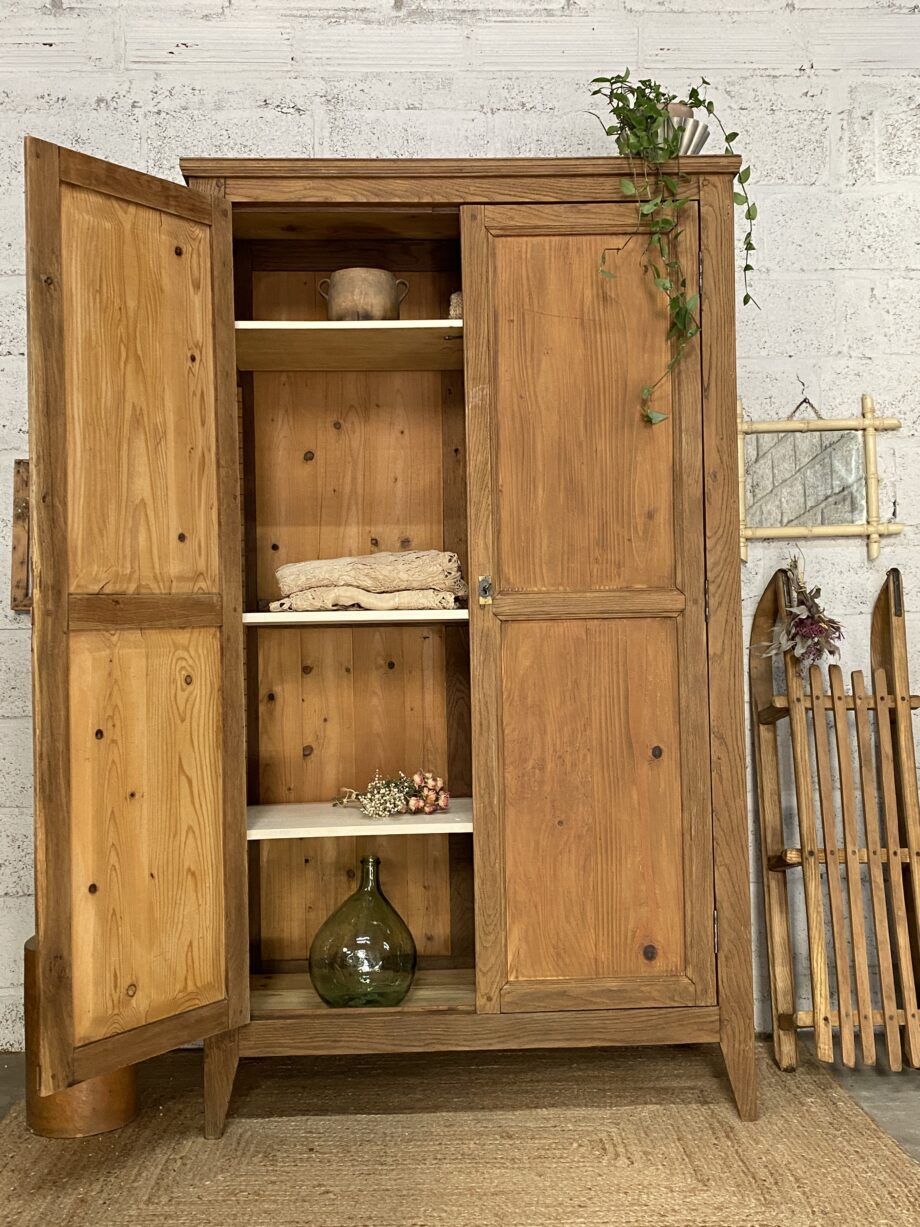 Armoire parisienne bois massif