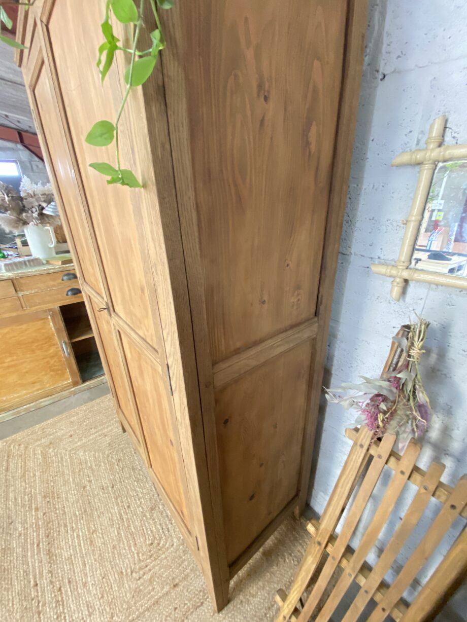 Armoire parisienne bois massif