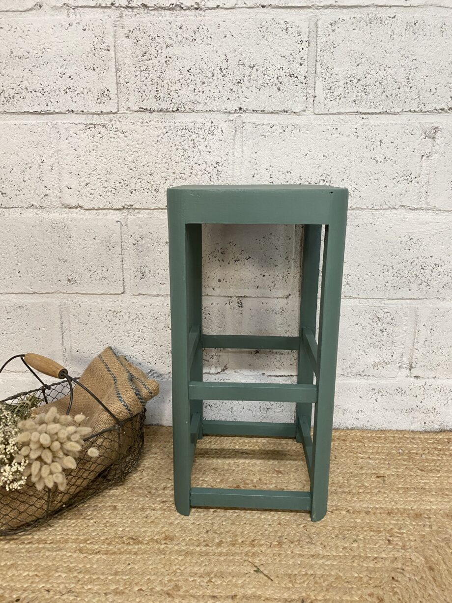 Tabouret vert ou sellette