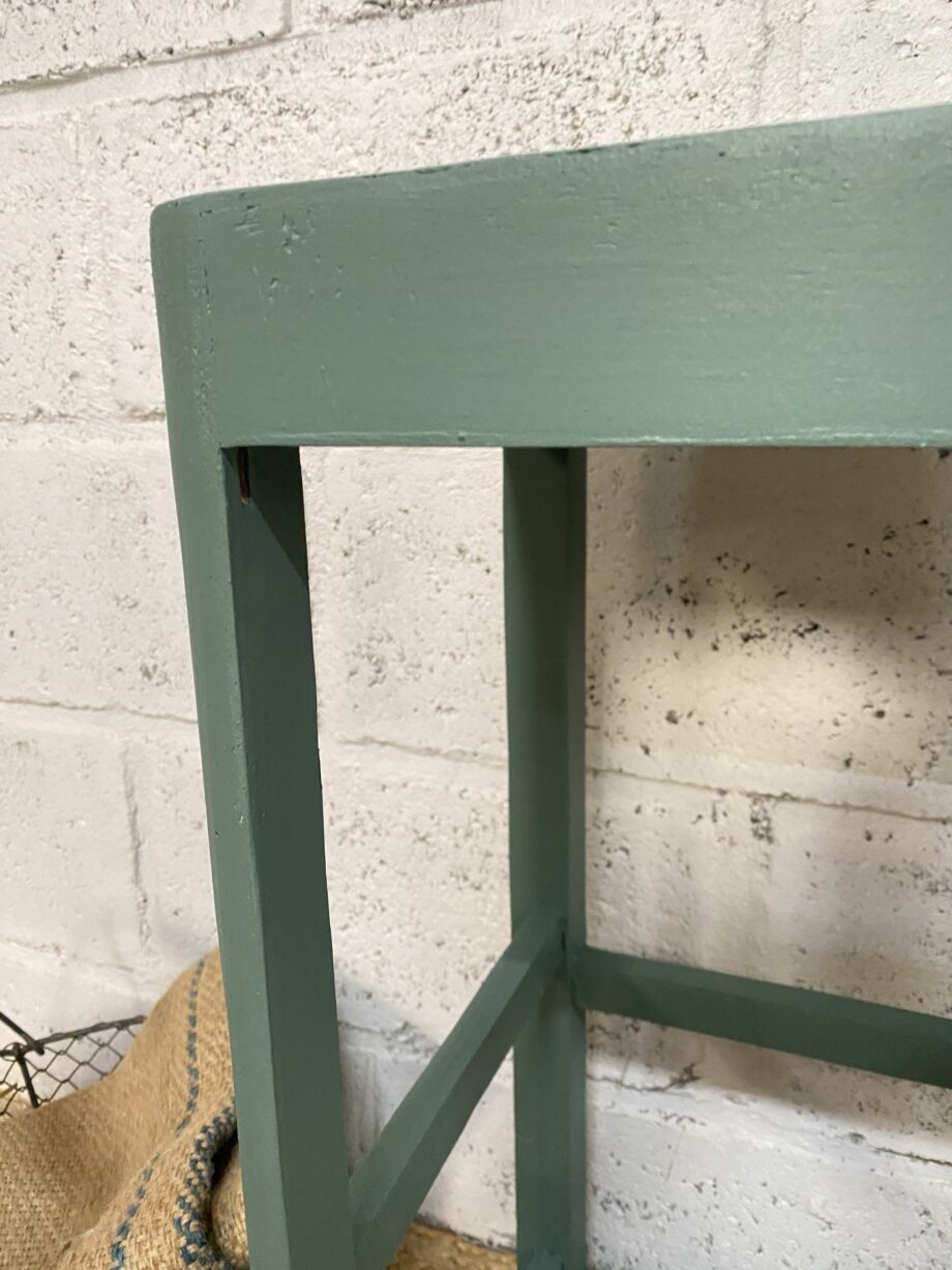 Tabouret vert ou sellette