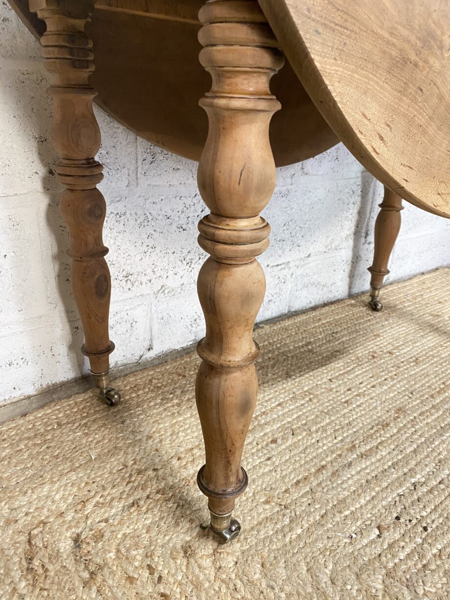 Table ronde à rabats