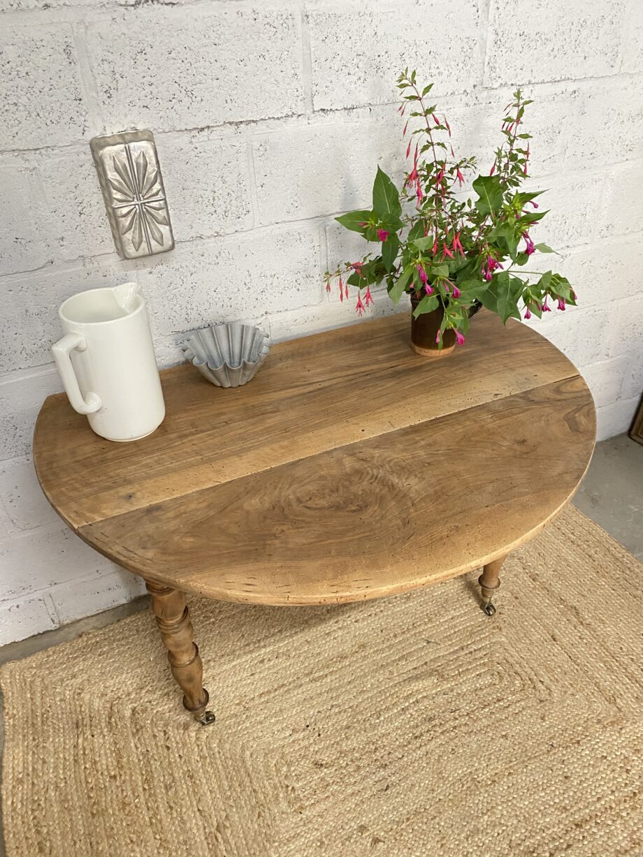 Table ronde à rabats