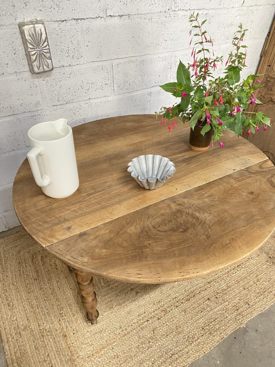 Table ronde à rabats