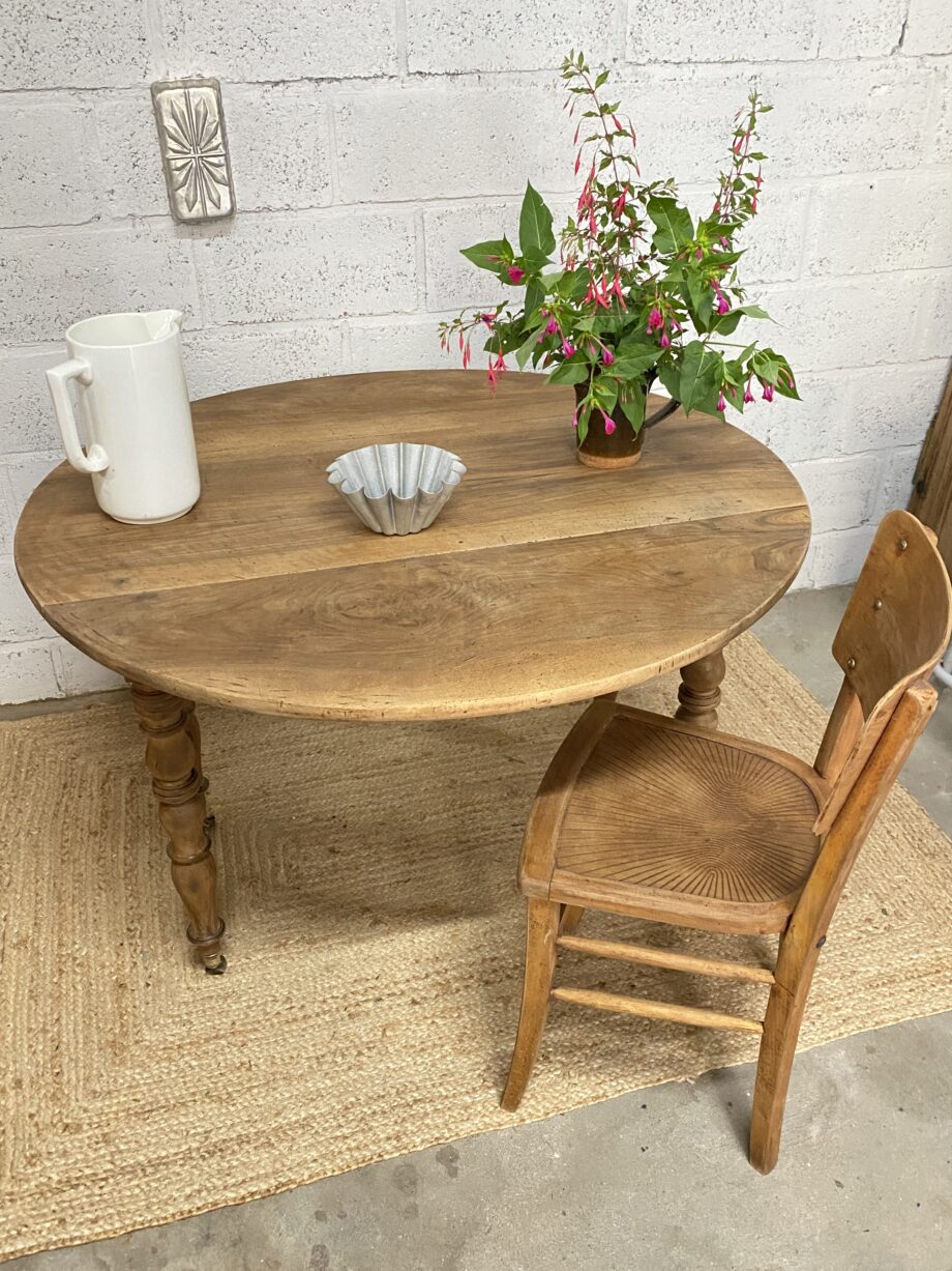 Table ronde à rabats