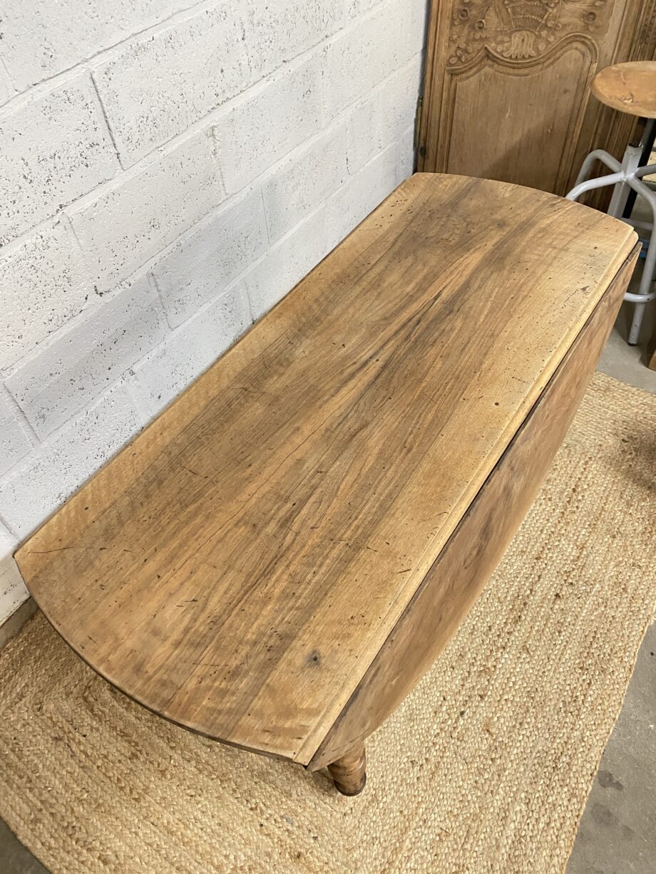 Table ronde à rabats