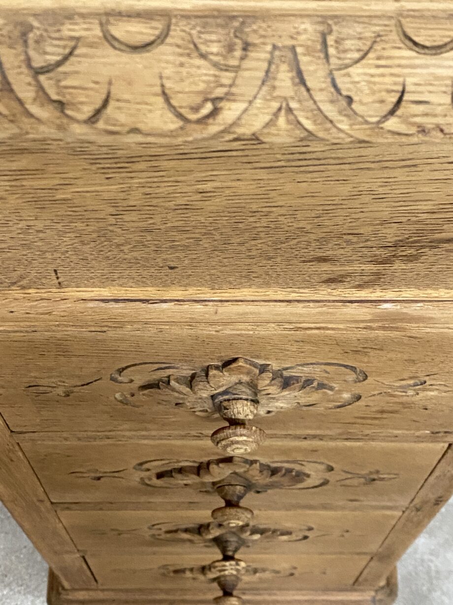 Bureau en chêne massif