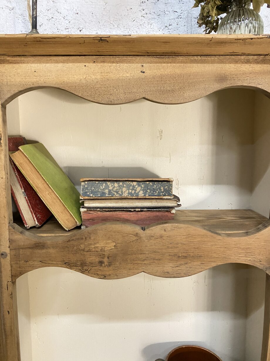 Bibliothèque à poser ou murale