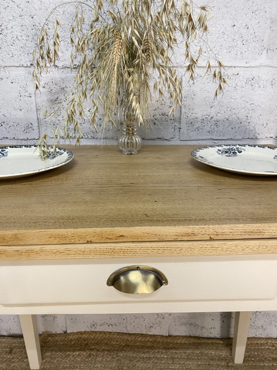 Petite table de cuisine à rallonges