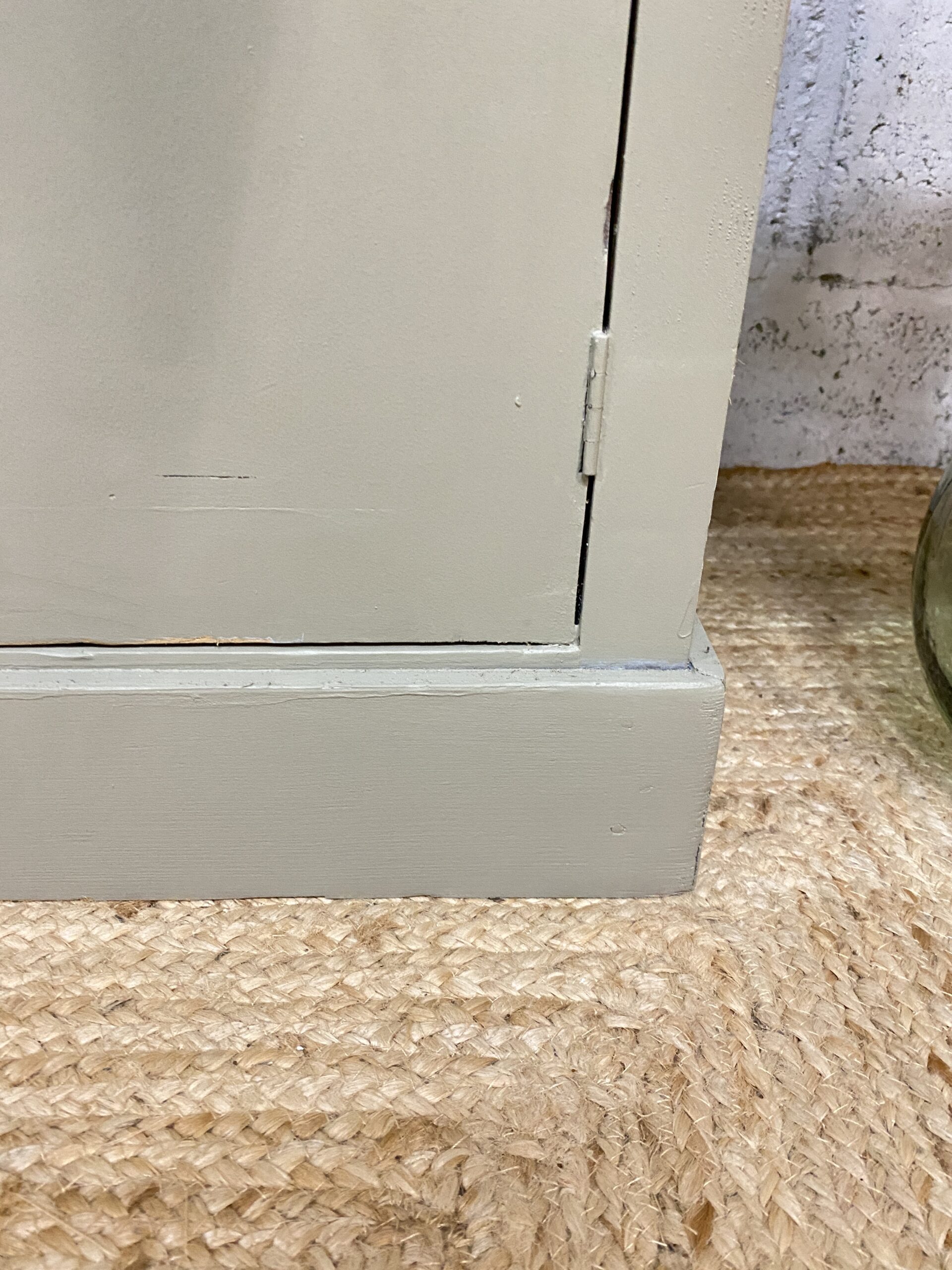 Grand buffet ancien vert