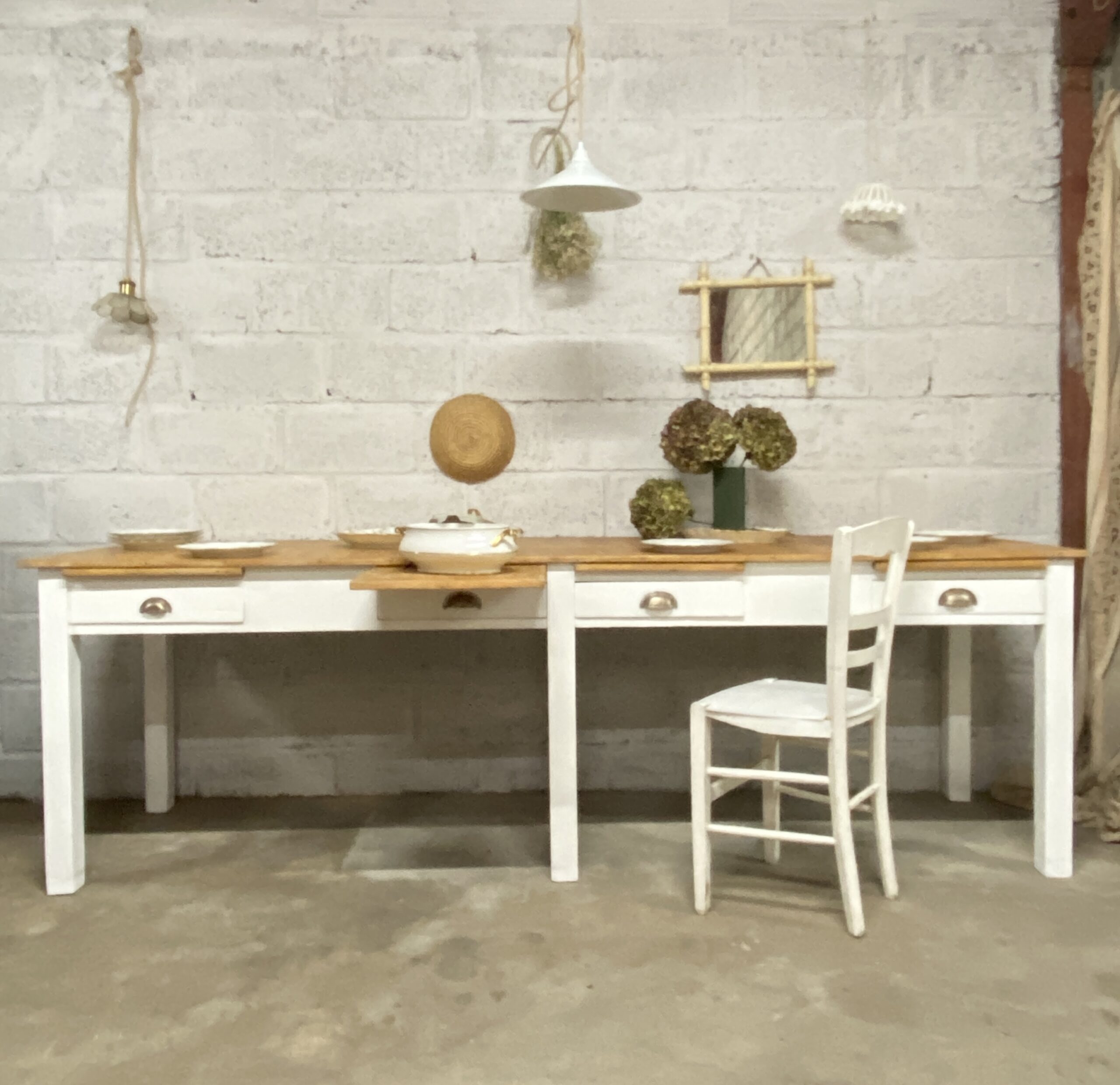 Grande table de couturière