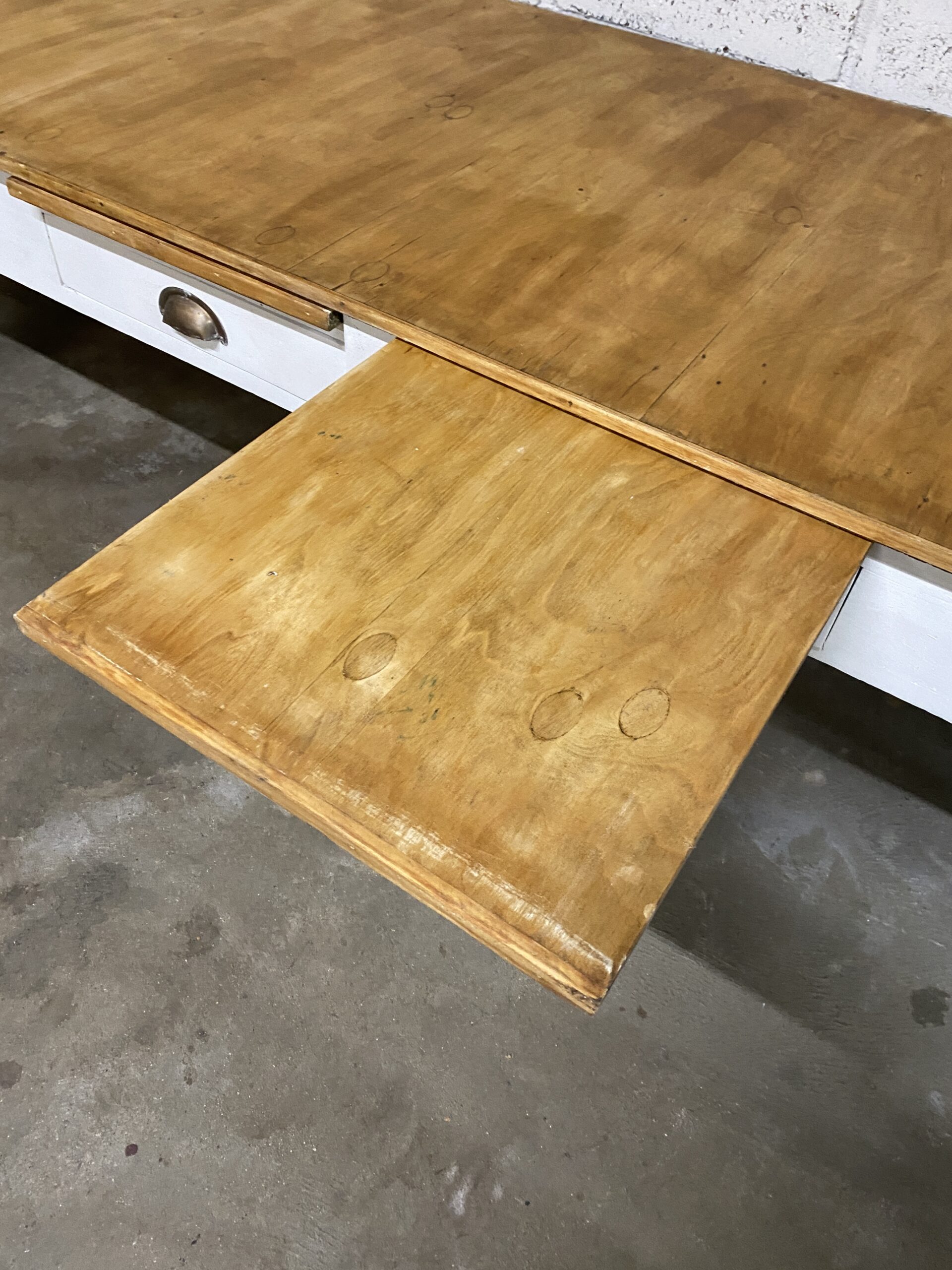 Grande table de couturière