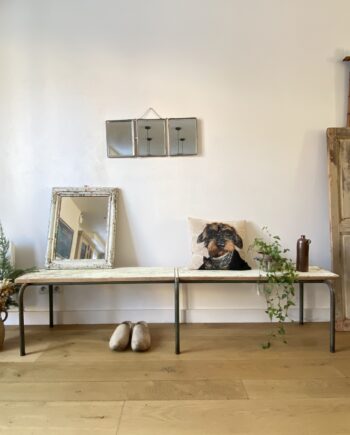 Banc d'école patiné