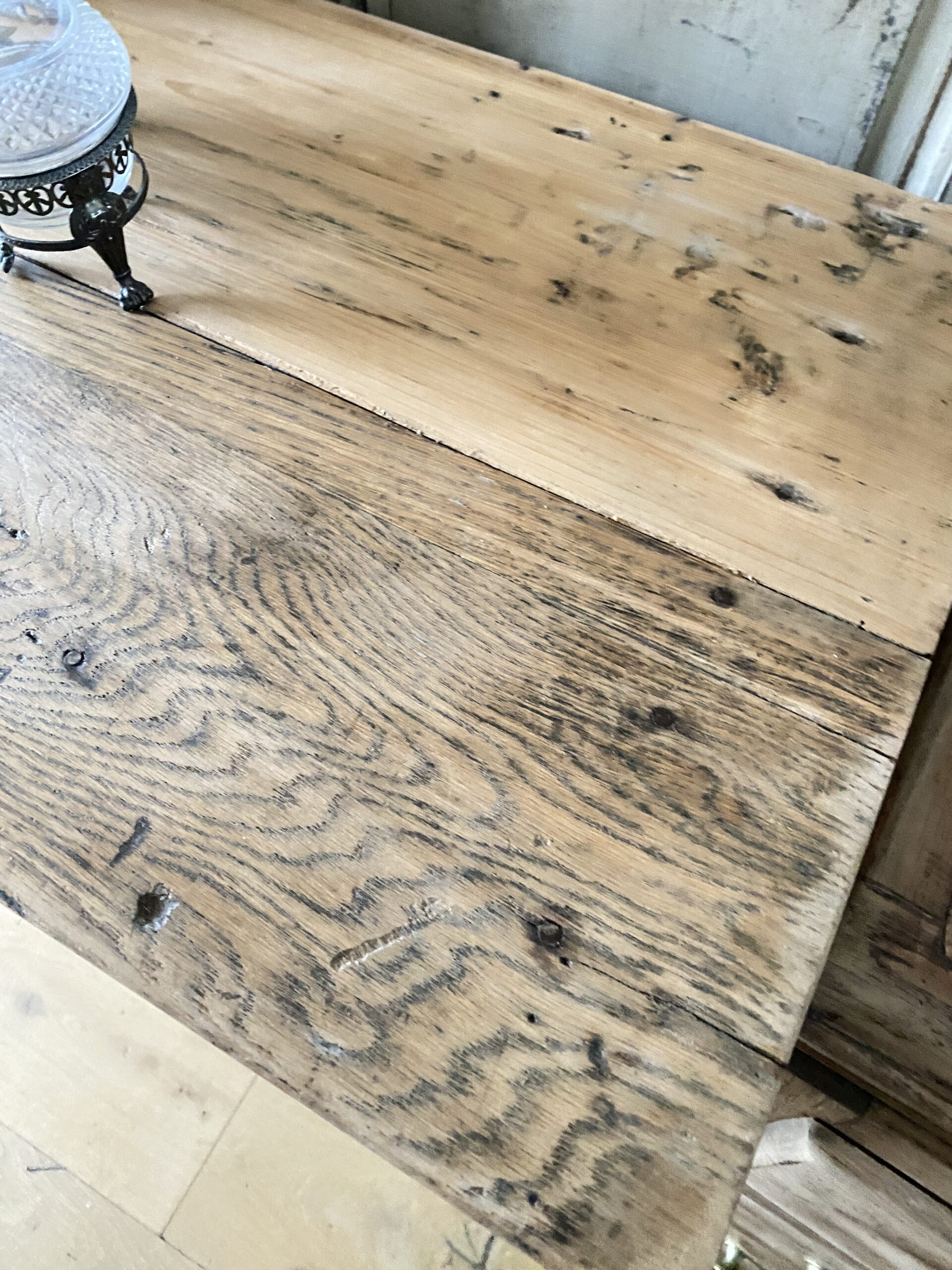 Buffet bas - haut de vaisselier