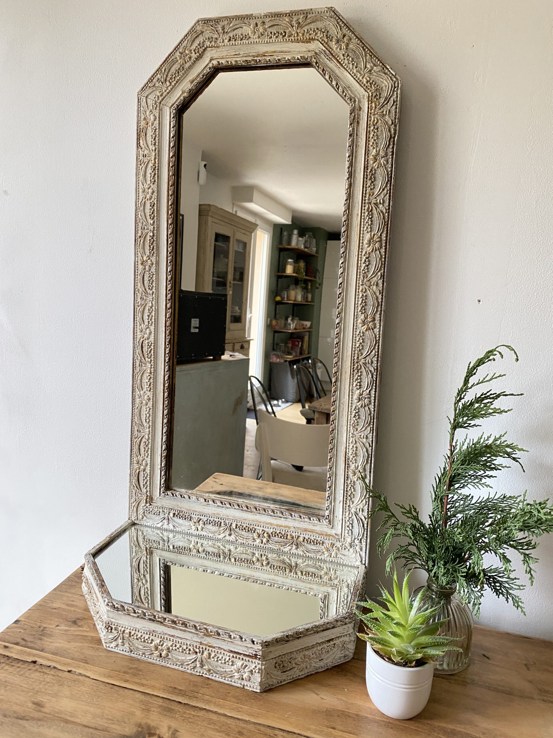 Buffet parisien patiné