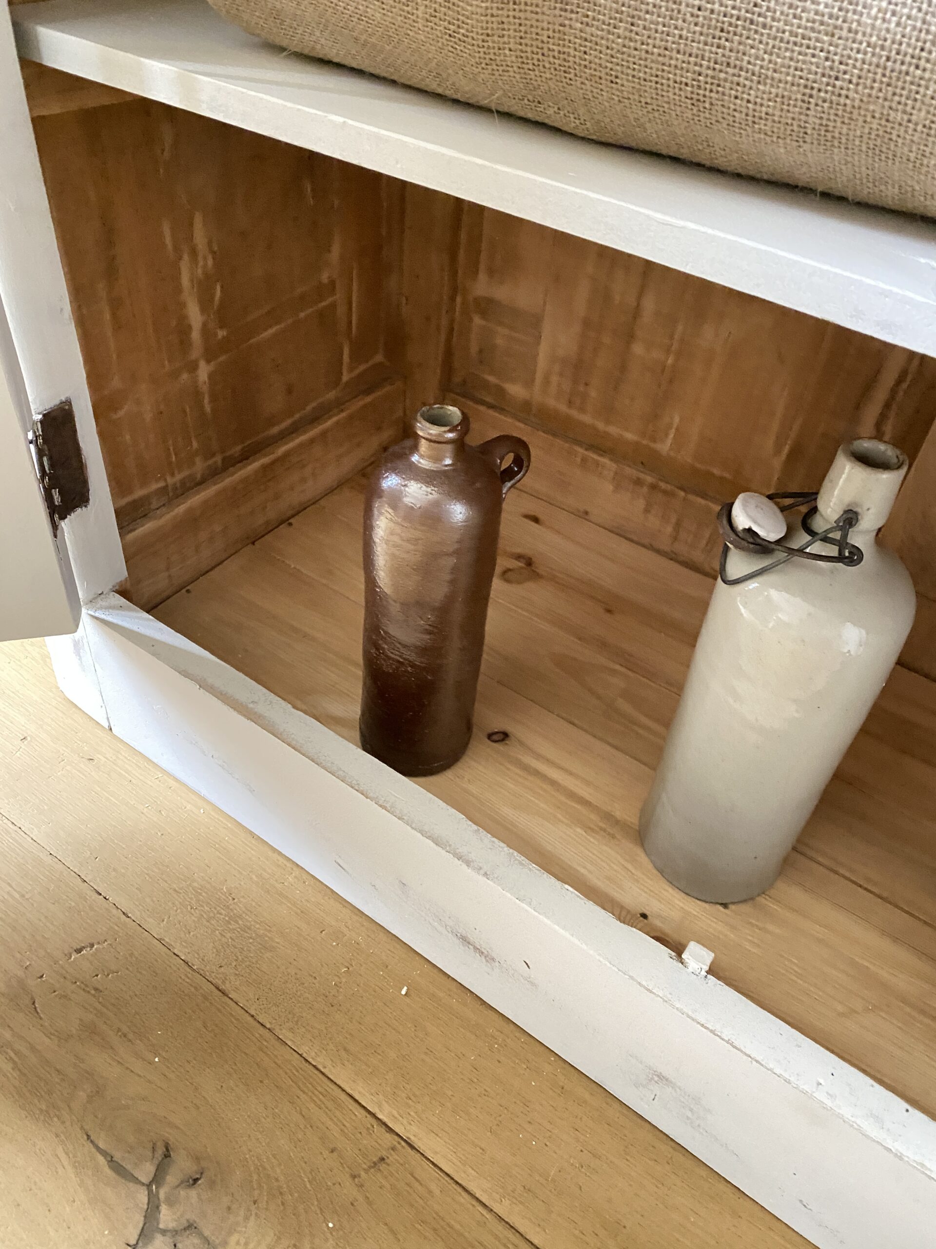 Buffet parisien patiné