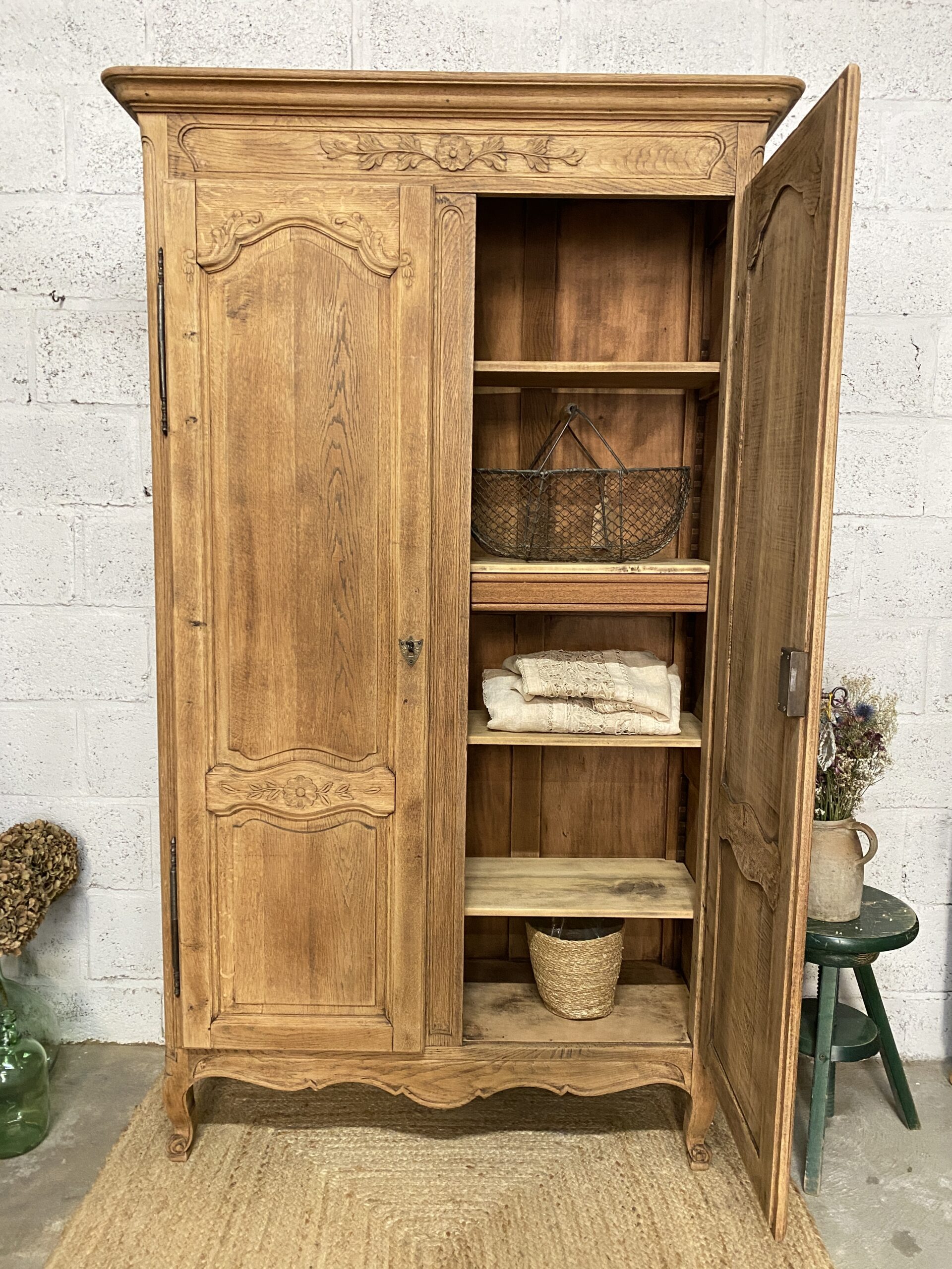 Armoire en chêne