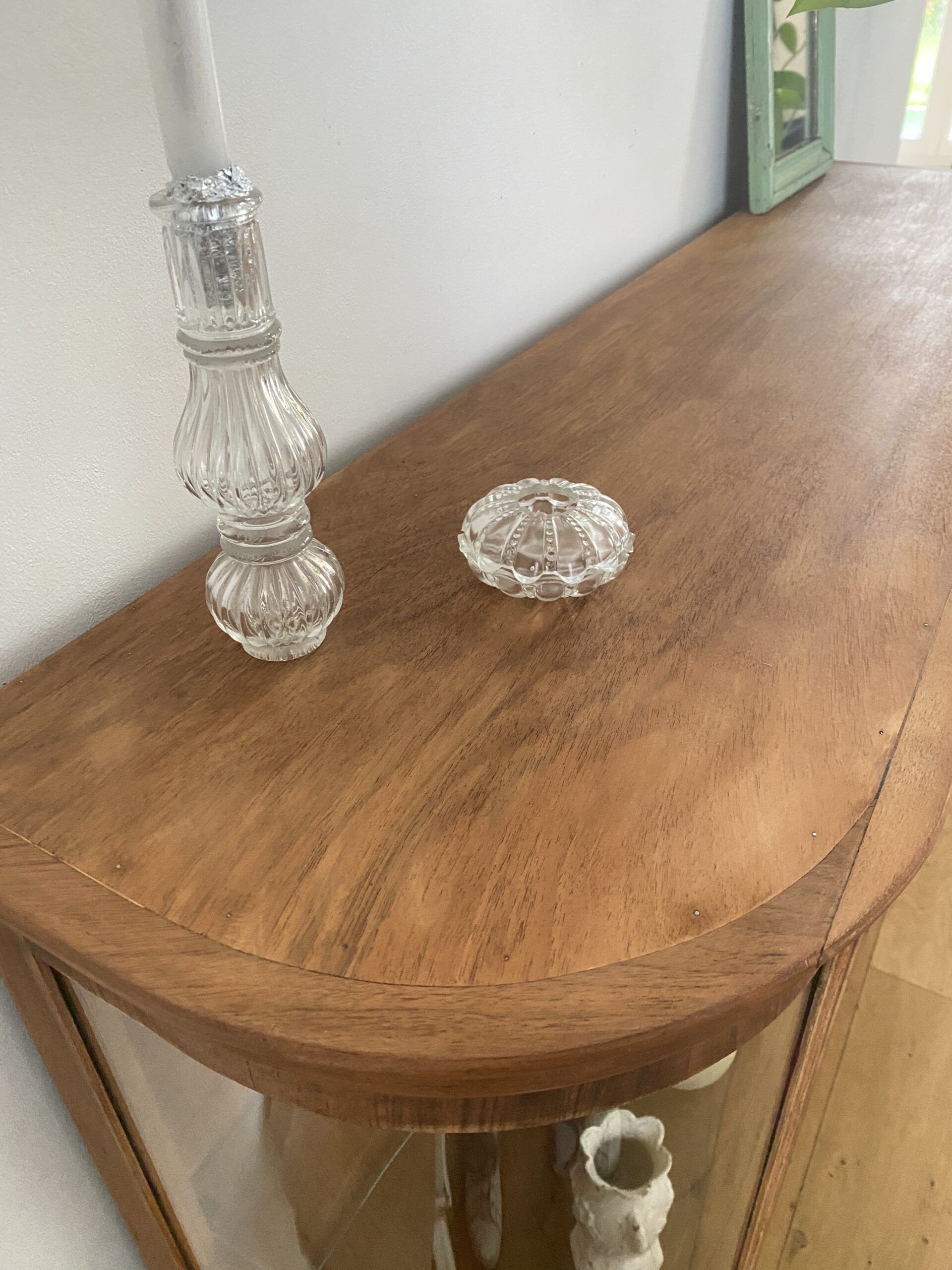 Vitrine en verre bombé