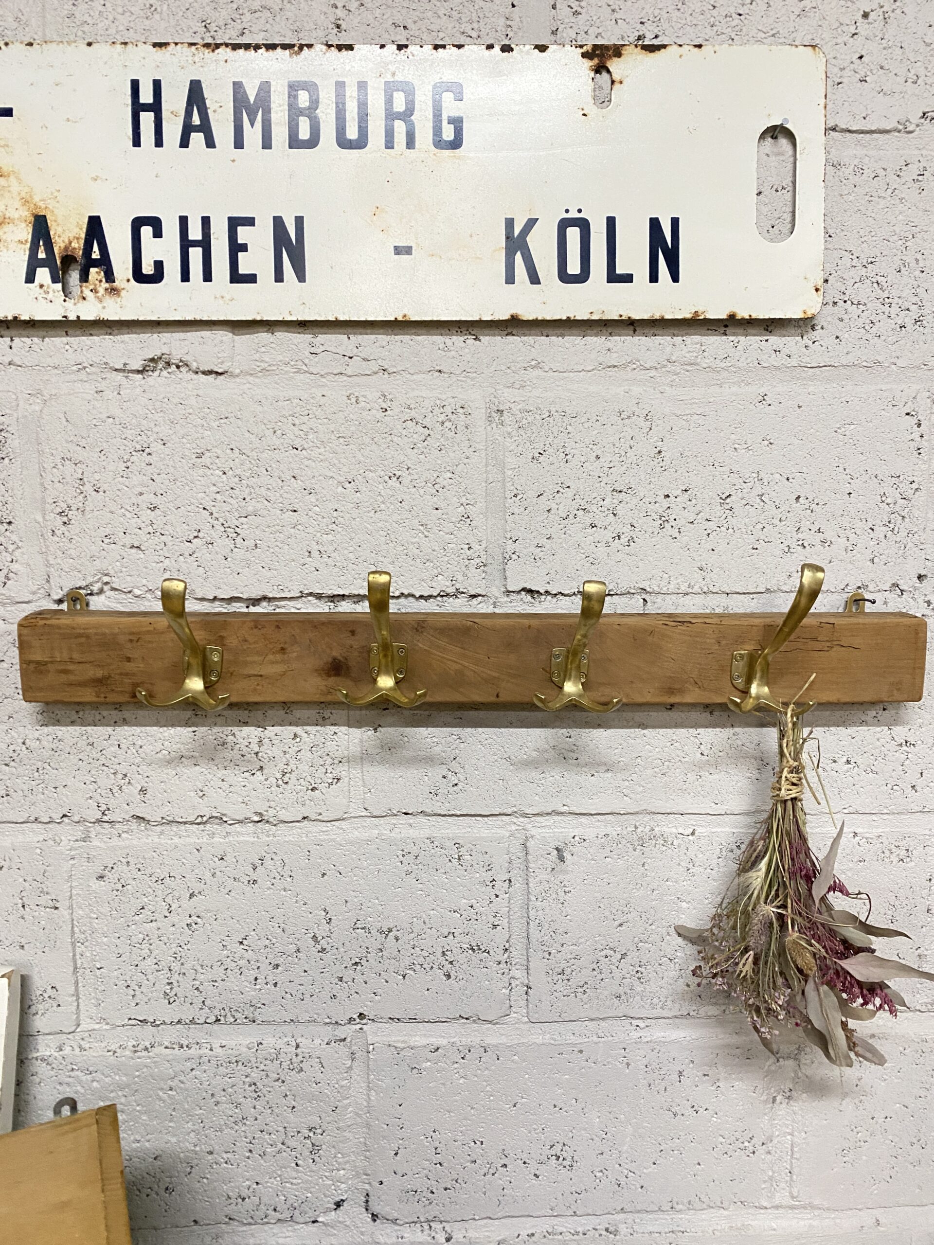 Porte-manteaux mural 4 patères