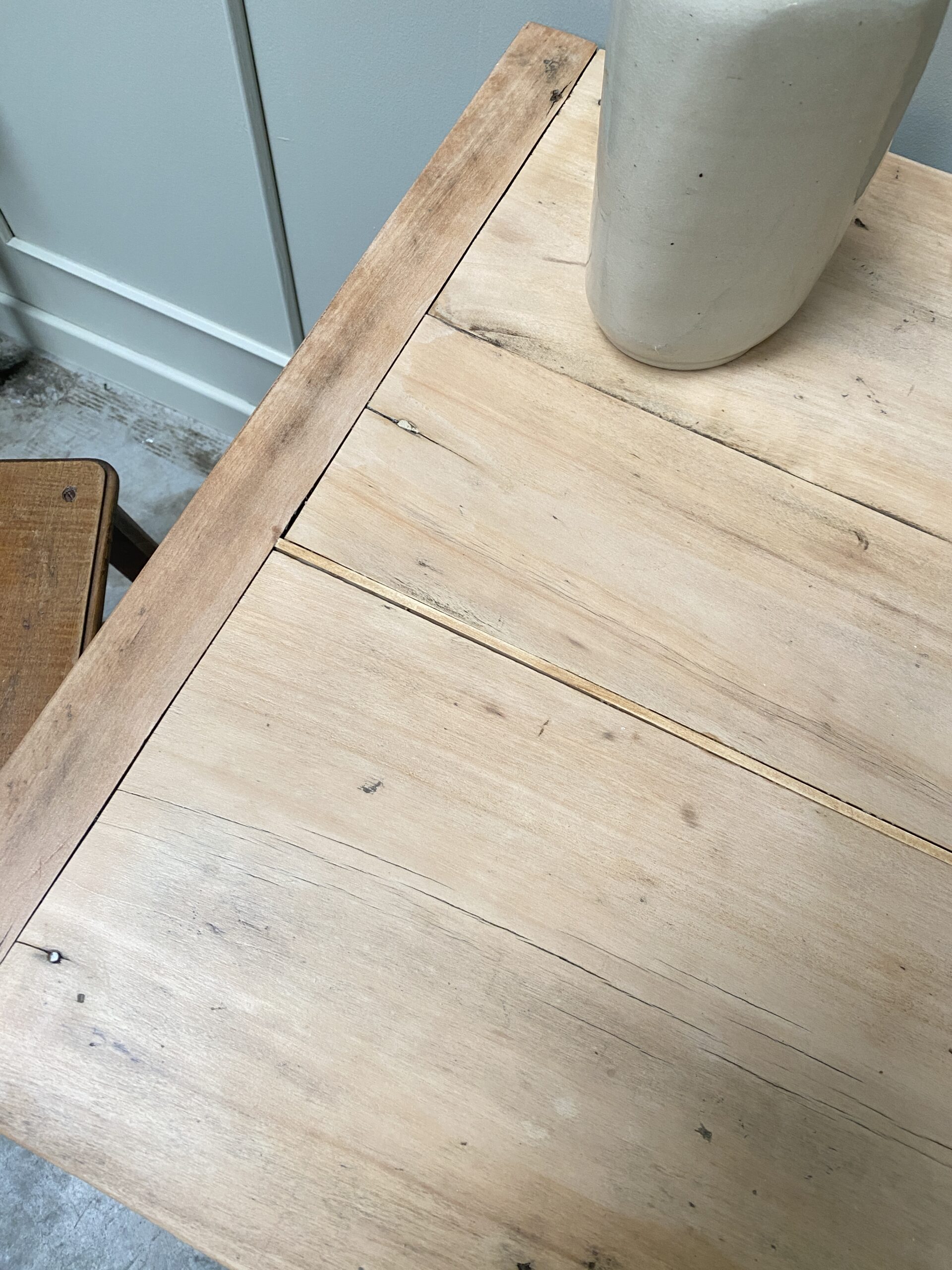 Petite table de ferme ou bureau