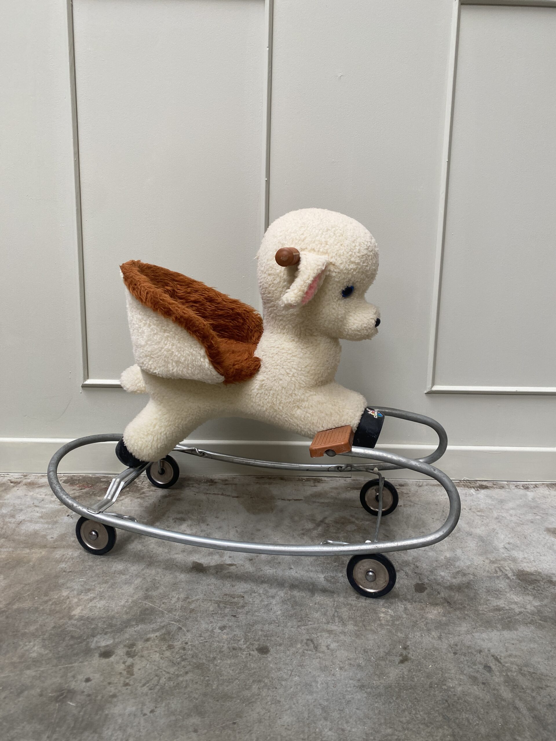 Le mouton à bascule "Gaston"