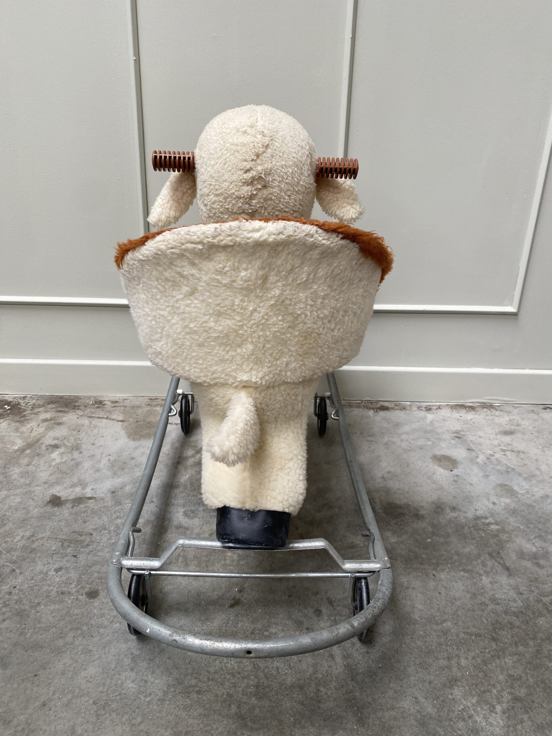 Le mouton à bascule "Gaston"