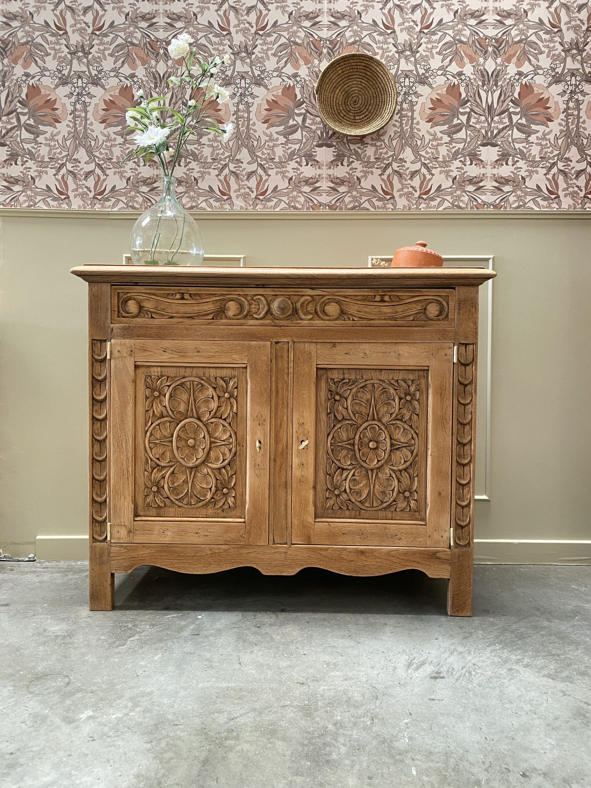 Buffet rustique