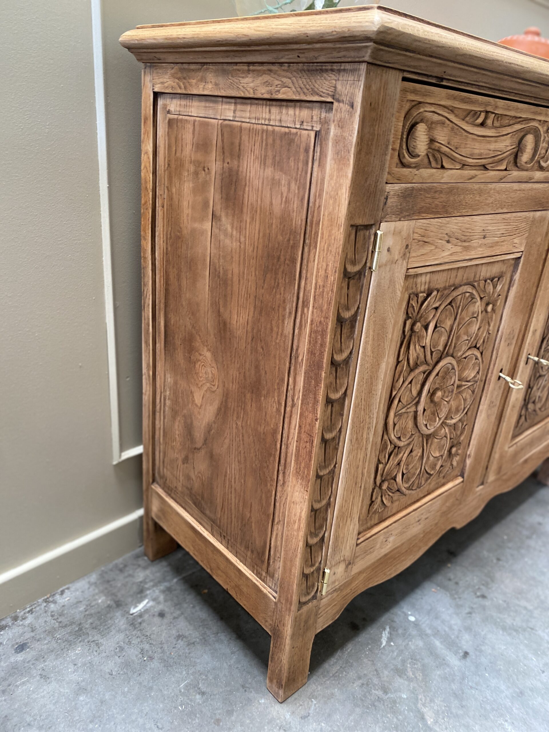 Buffet rustique
