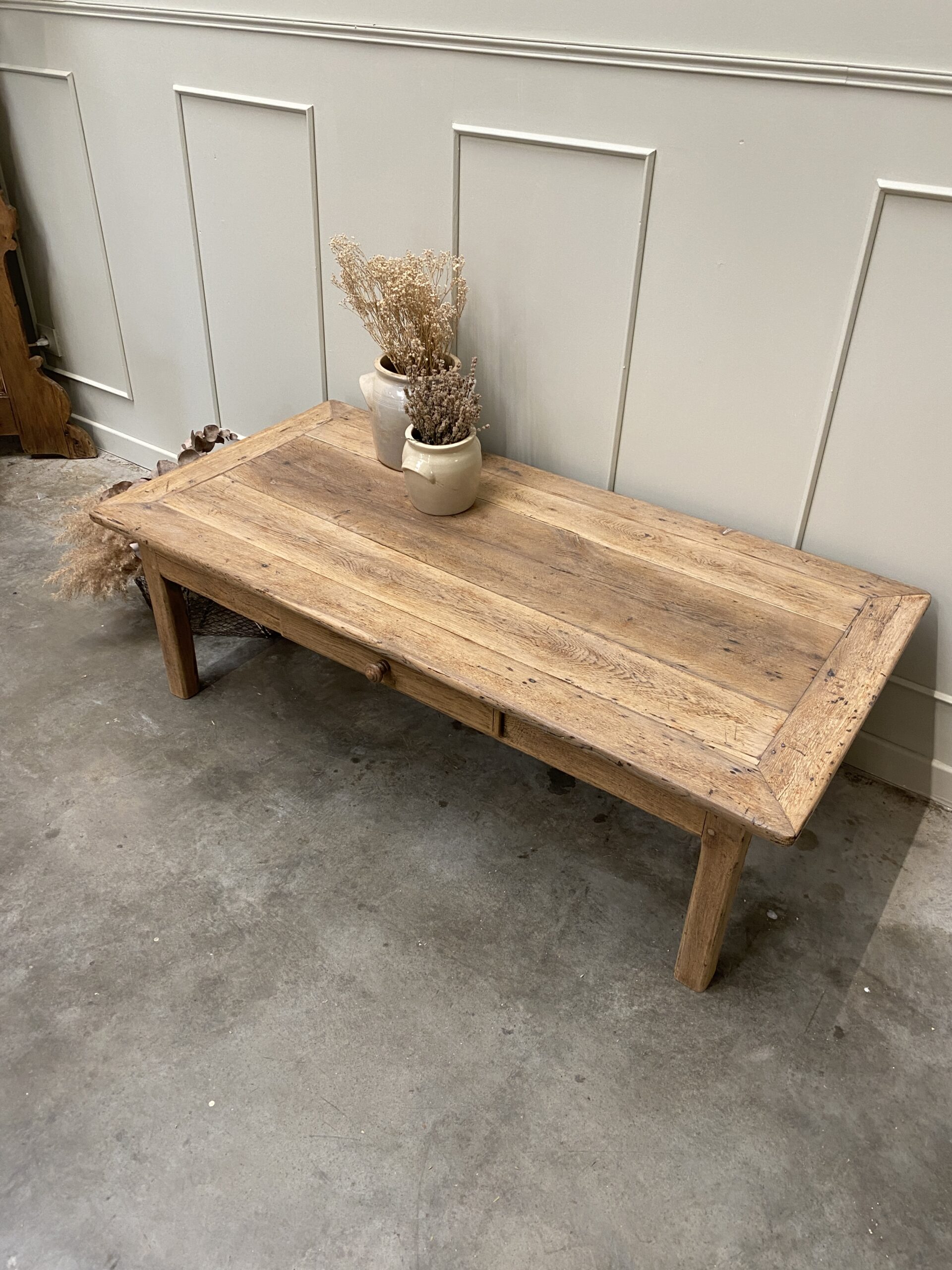 Table basse de ferme