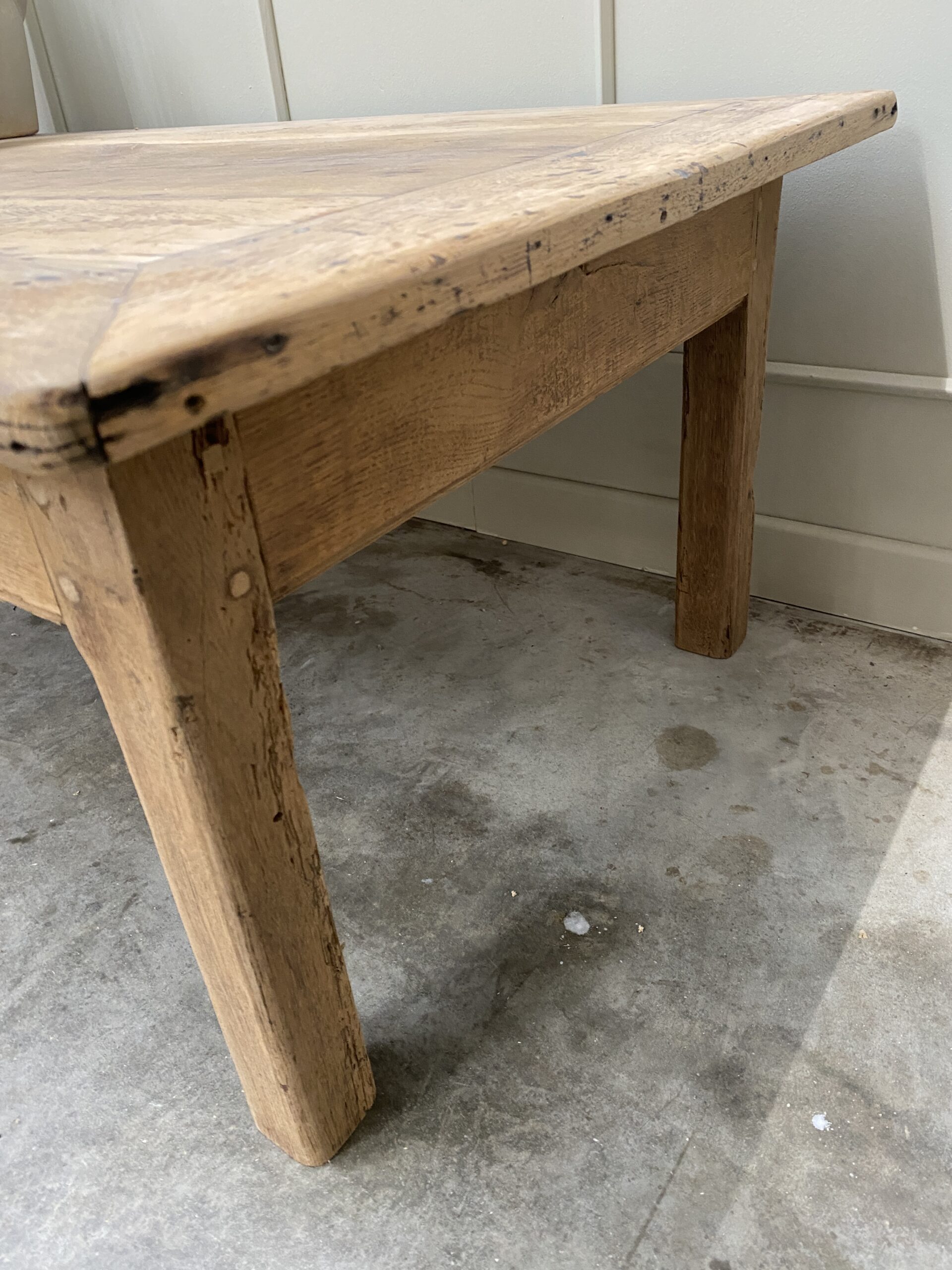 Table basse de ferme