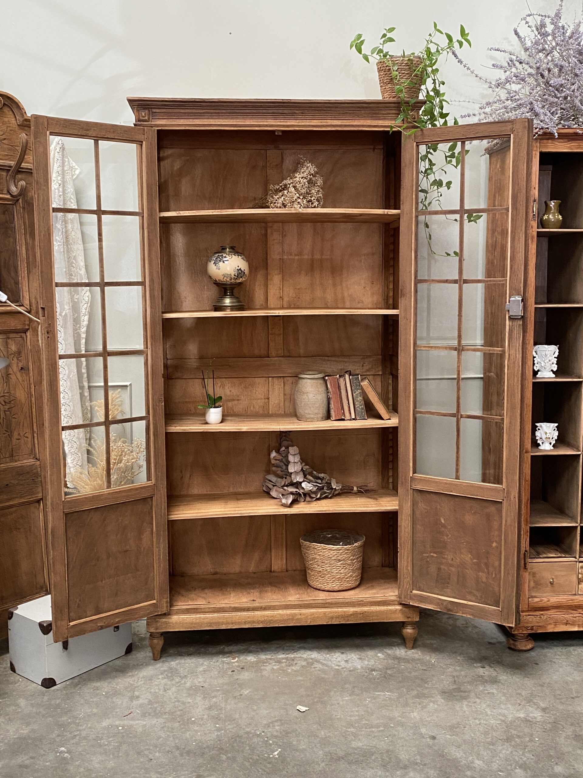 Vitrine-Bibliothèque en chêne