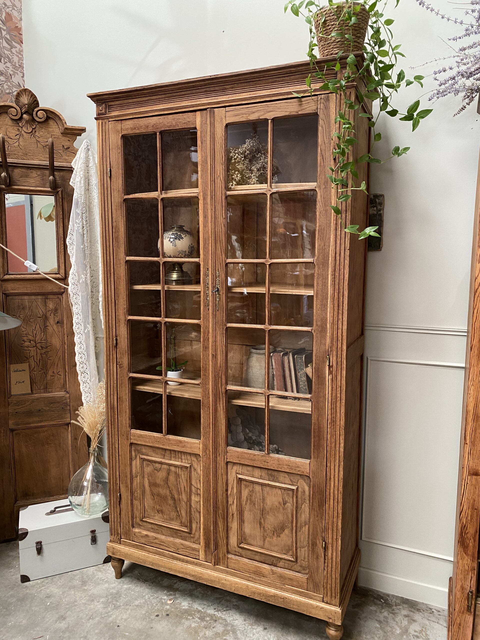 Vitrine-Bibliothèque en chêne