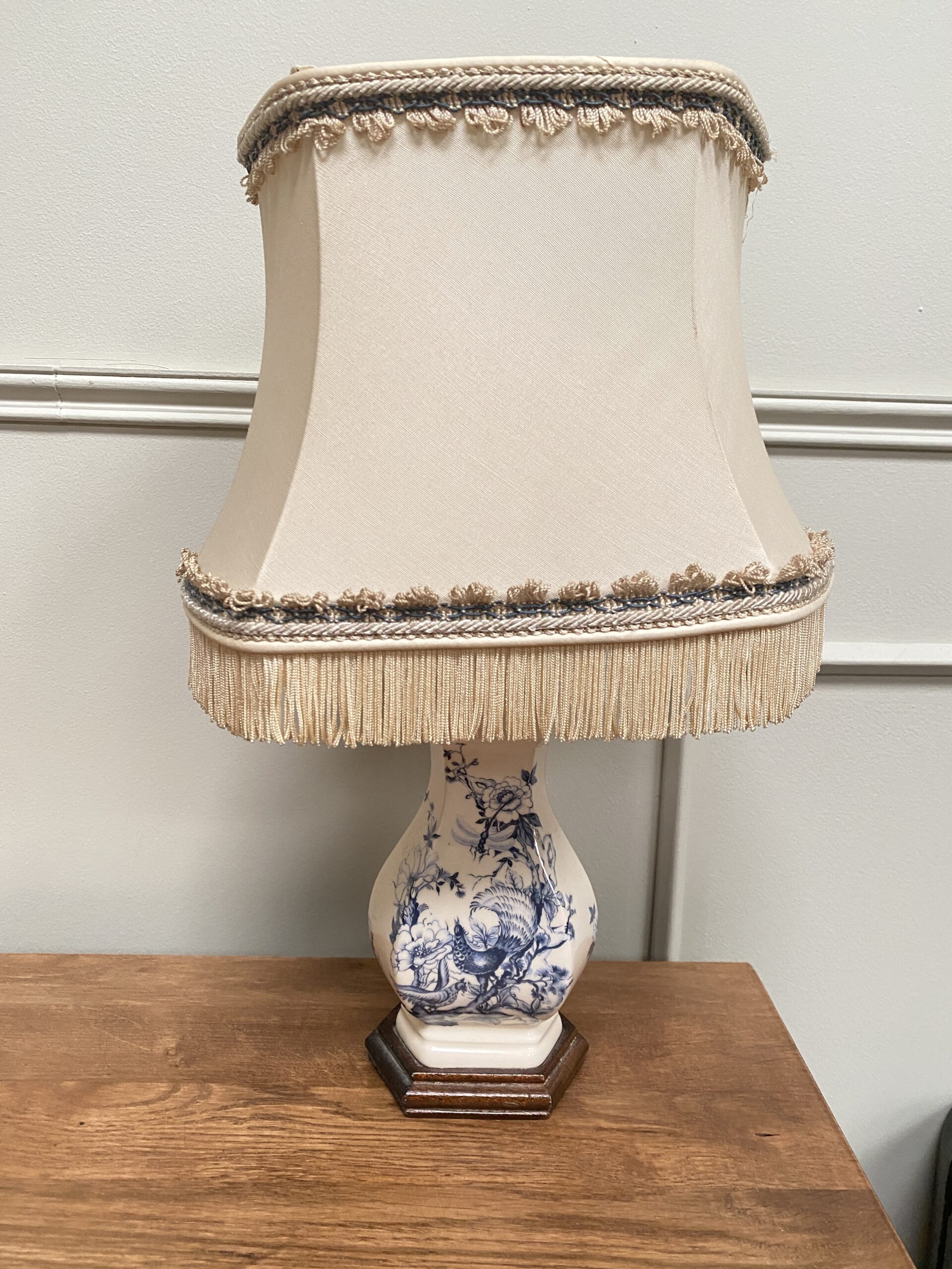 Lampe en porcelaine